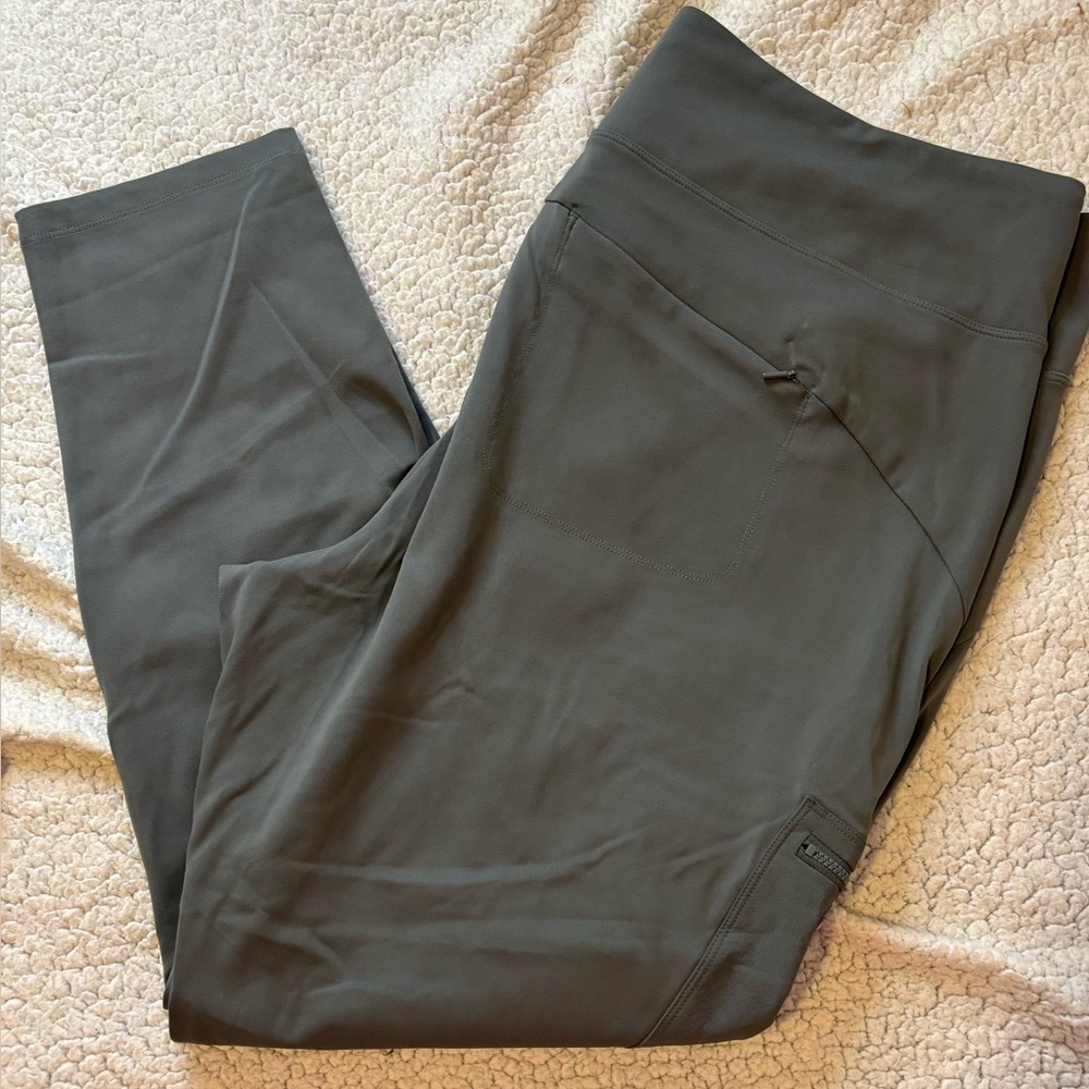 Size 24 3X ATHLETA Pants Headlands‎ Hybrid Cargo II Tight Leggings - Picture 2 of 9